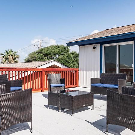 Roomy Home 5 Mins From Attractions Galveston Bagian luar foto
