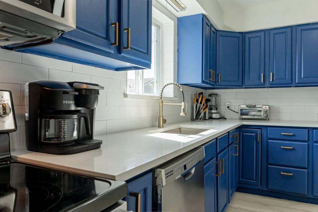 Roomy Home 5 Mins From Attractions Galveston Bagian luar foto