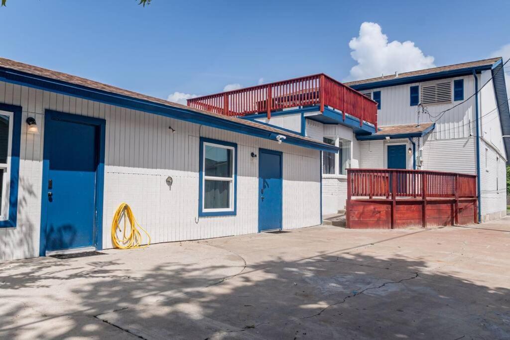 Roomy Home 5 Mins From Attractions Galveston Bagian luar foto